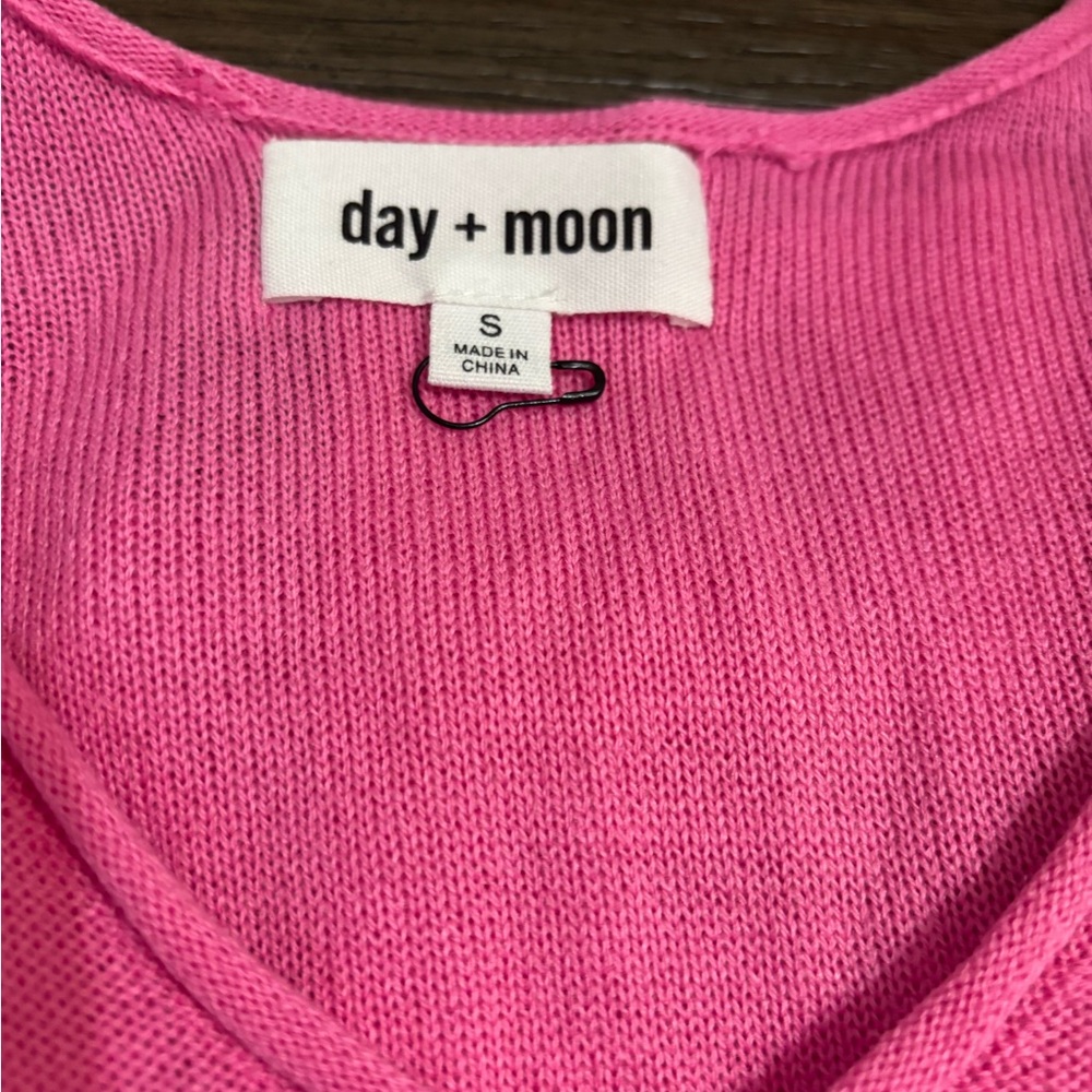 Boutique- Sunshine Daydream - Day & Moon - Size small - Picture 3 of 3
